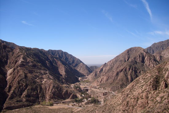 Blick durch die Vorkordillieren Richtung Mendoza