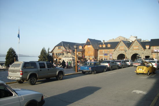 Innenstadt von Bariloche im "alpenlaendischen Stil"