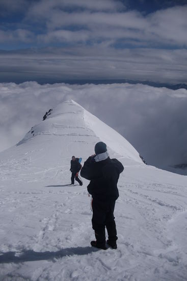 Erstmal ueber den Wolken