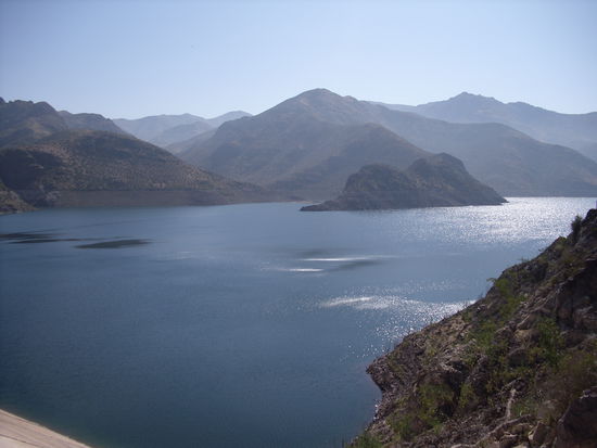 Andere Seite vom Staudamm