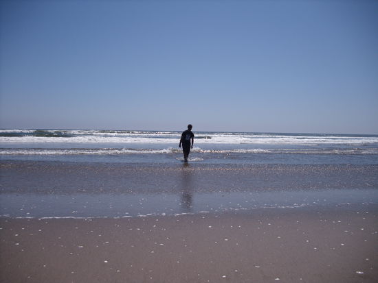 Zum ersten Mal den Fuss im Pazifik, zumindest Andi.