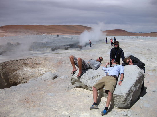 Voellig erschoepft am Geysirfeld auf 4800 m