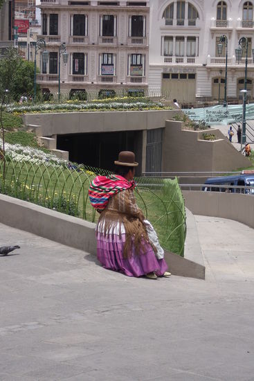 In Bolivien traegt die Frau Hut...