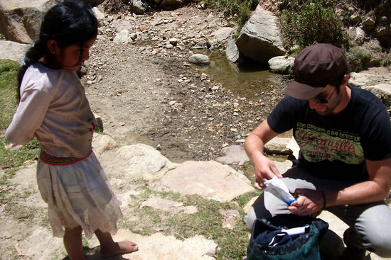 Andi verteilt ein paar Kekse