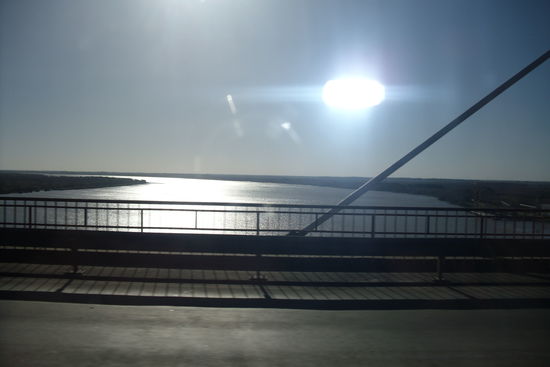 Fahrt ueber den riesigen Parana.