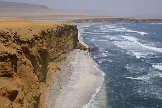 Wo die Wueste aufs Meer trifft...