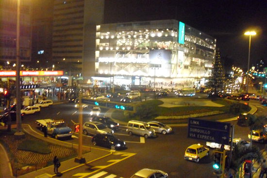 Blick von unserem Hostelzimmer nach rechts...