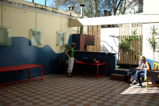 Mit Claudia auf der Dachterasse. Waeschemachen =)