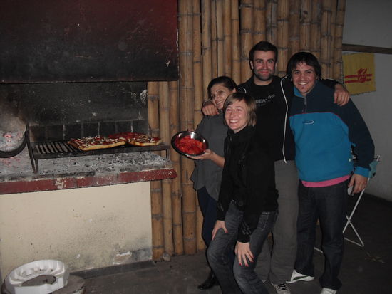 Pizzabäcker
Sabrina, die Koordinatorin unserer Sprachschule und "Mädchen für alles" und Luciano, der "Hausmeister" im Casa Colon - also auch Mädchen für alles.