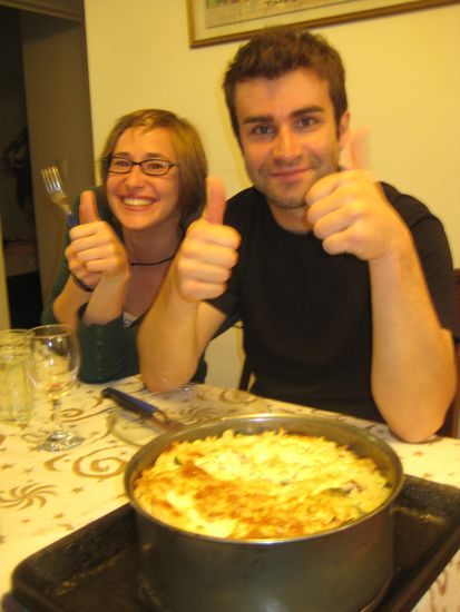 Lektion 2:
Der Auflauf ist auf dem Tisch. Affengeil.