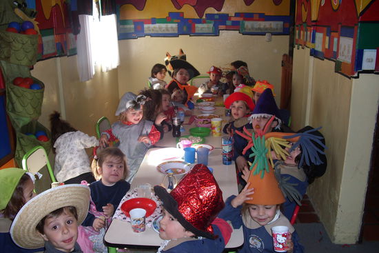 "Dia del Maestro" - Tag des Kindergaertners/Grundschullehrers