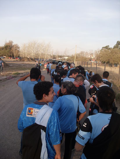 Irgendwann in der Schlange zum Bus