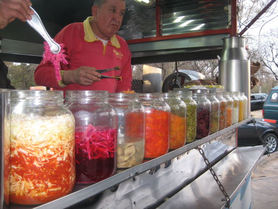 Choripanbude im Parque Sarmiento...der Verkäufer war netter als er aussieht 