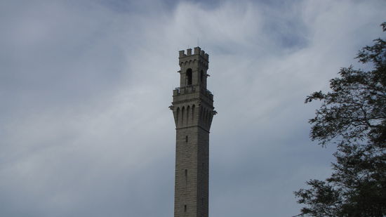 Ein Wahrzeichen von Provincetown. Dieser Turm soll an die ersten Pilger erinnern, die hier an Land gingen. Aufgrund seiner Höhe passt er aus unserer Sicht überhaupt nicht ins Stadtbild.