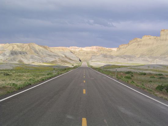 So muss es auf dem Mond aussehen - allerdings ohne Straße.