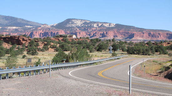 Es macht einfach Spaß, diese Strecke zu fahren. Man sollte aber viel Zeit mitbringen, da man ständig anhält, um die Landschaft zu genießen und auf Fotos festzuhalten.