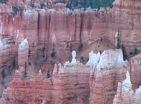 Viele dieser Motive dürfen bei Fotoberichten über den Bryce Canyon NP nicht fehlen.