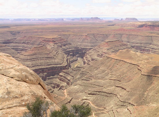 Hier kann man stundenlang die Natur genießen. Es besteht keine "Gefahr", dass weitere Besucher kommen. Wir haben jedenfalls niemanden getroffen.