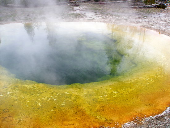 Man kommt schon ins Grübeln, was eigentlich passiert, wenn die Geyser und Pools mal richtig "loslegen".