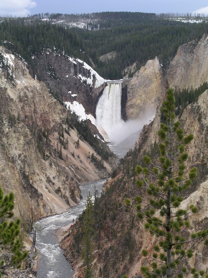 Der upper Yellowstone Fall.