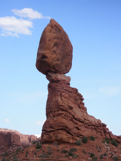 Balance Rock - er fällt einfach nicht runter.