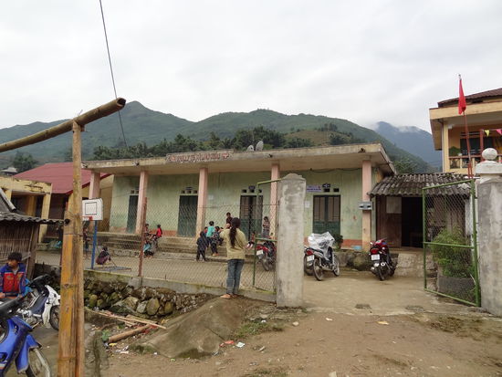 Es öffnet einem hier schon die Augen... wie gut es uns daheim geht. Das hier ist das Spital.