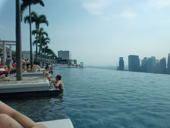 Es ist einfach der Hammer hier... der Pool ist wirklich was zum geniessen.