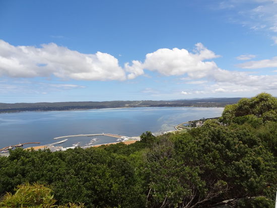 Albany hat den grössten Naturhafen der Welt... das kleine Städtchen ist wirklich süss und wir haben die Tage genossen.
Am Abend haben wir ein Schweizer Paar getroffen das schon 40 Jahre in Australien lebt... es ist schon toll wie leicht man hier neue Leute kennenlernt