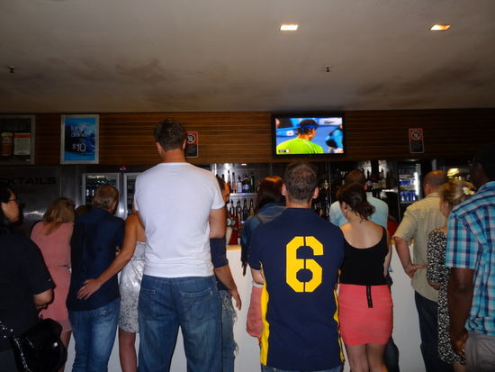 Scheisse ist der Type grosse... und dann ist er auch noch für Nadal und nicht für Federer..............