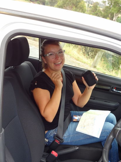 Aber die Laune von Melanie kann nichts verderben... Der Navigator hat alles im Griff!!!