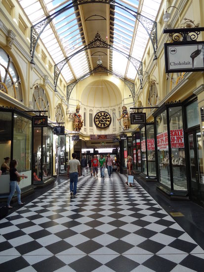 wunderschön die Block Arcade