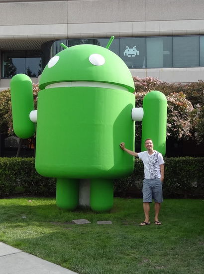 Android durfte natürlich nicht fehlen... Das Handy hat uns auf der Reise gute Dienste erwiesen. Wir haben als Karte nur Google Maps genutzt und alle möglichen Apps.