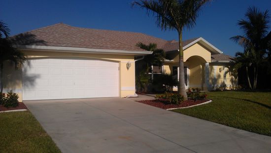 Unsere "bescheidene" Hütte!