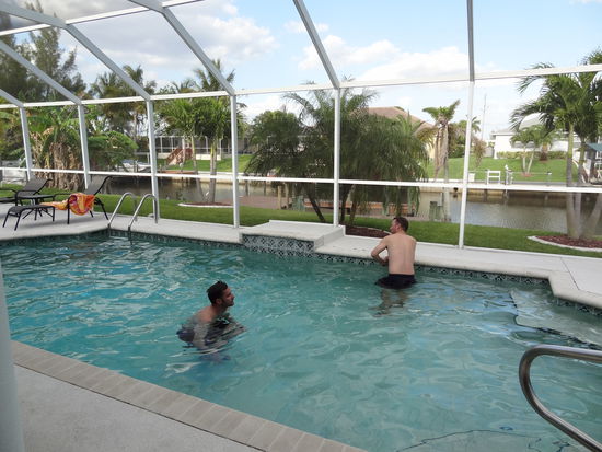 Der Pool wurde natürlich regelmässig genutzt.