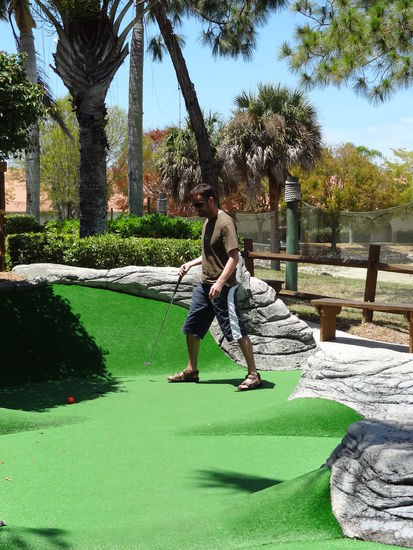 Am 3. Tag wurde uns dann langweilig und wir probierten eine der unzähligen Minigolfanlagen. Es hat Spass gemacht wenn es auch total tourimässig angelegt ist.