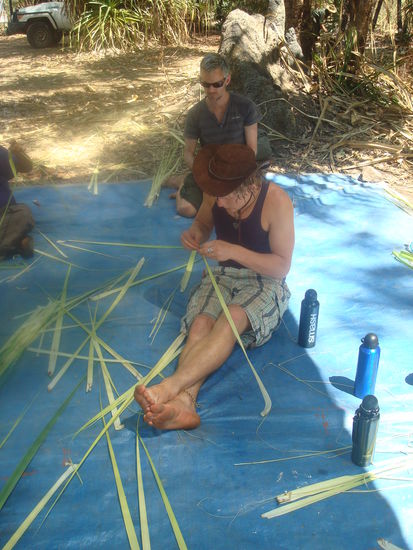 Aboriginal Flechtkurs im Kakadu NP
