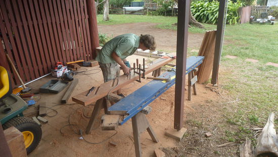 Reparieren der Stiege bei Gunther zuhause