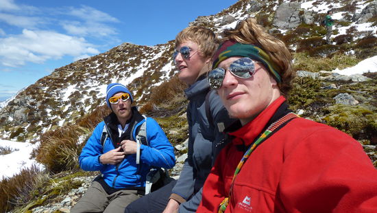 Craig, Tino und Ich genießen nur den herrlichen Ausblick auf die Berge.
