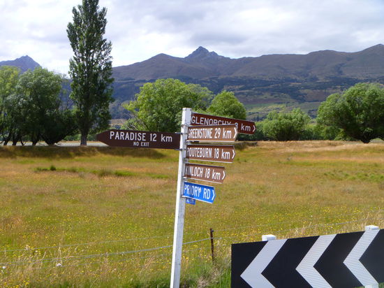 nur mehr 12km zum paradies! 