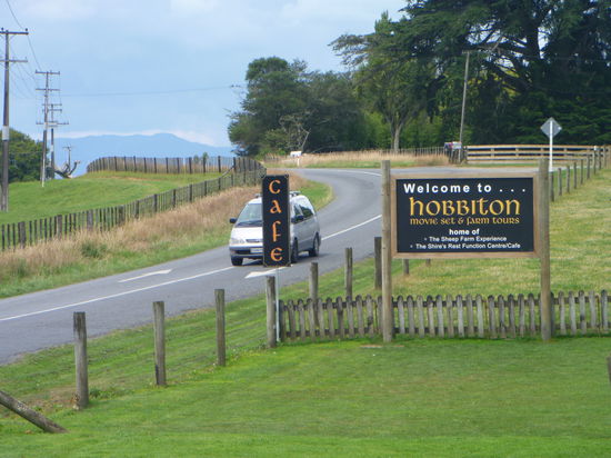 Auf den weg nach Raglan hab ich mir Hobbiton angeschaut, ein Filmset von Herr der Ringe. Leider darf ich aus Copyright gründen keine Bilder hochladen 