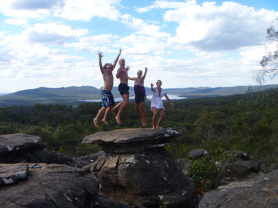 3...2...1...jump naja fast 