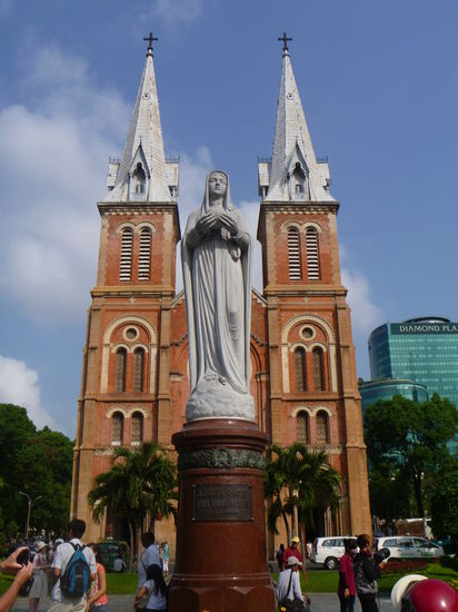 Die Notre Dame Basilika ist ein Relikt aus der französischen Besetzung