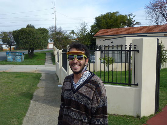 Shai mit seinem sonnenbrillen-hut verschnitt ^^