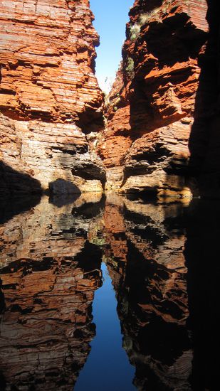 Eine der vielen Gorges in Karrajini