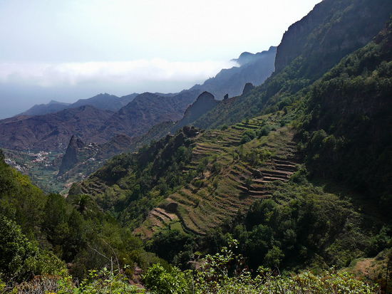 Tal von Hermigua,
ist es nicht wunderschön??????