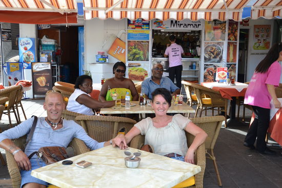 ein Cafe an der Playa in Los Christianos