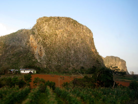 Blick von unserer Terasse auf die Berge