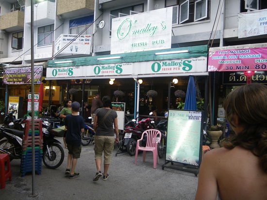 Die Dinger gibts wohl überall - O'malley's in chiang mai (und wo is der hannes?)