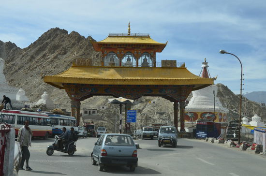 Nice Traffic Gate in Leh