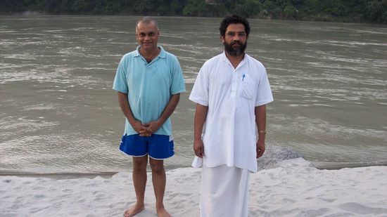 Uday und Swami Prashantanand (rechts)